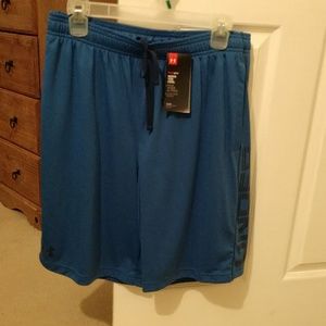 Under armour shorts with pockets brand new with ta